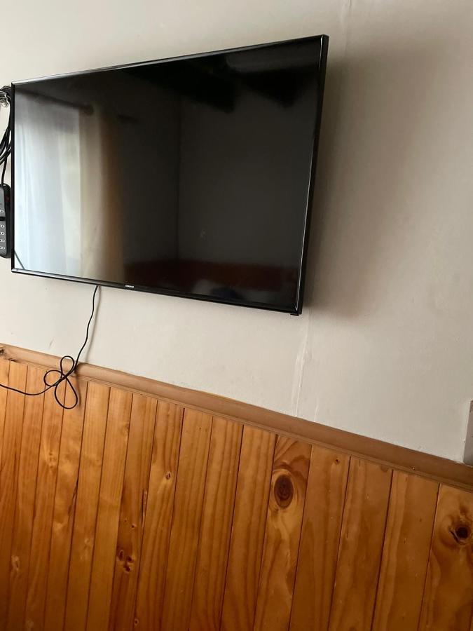Auberge de jeunesse Profe Nelson à Puerto Cisnes Extérieur photo