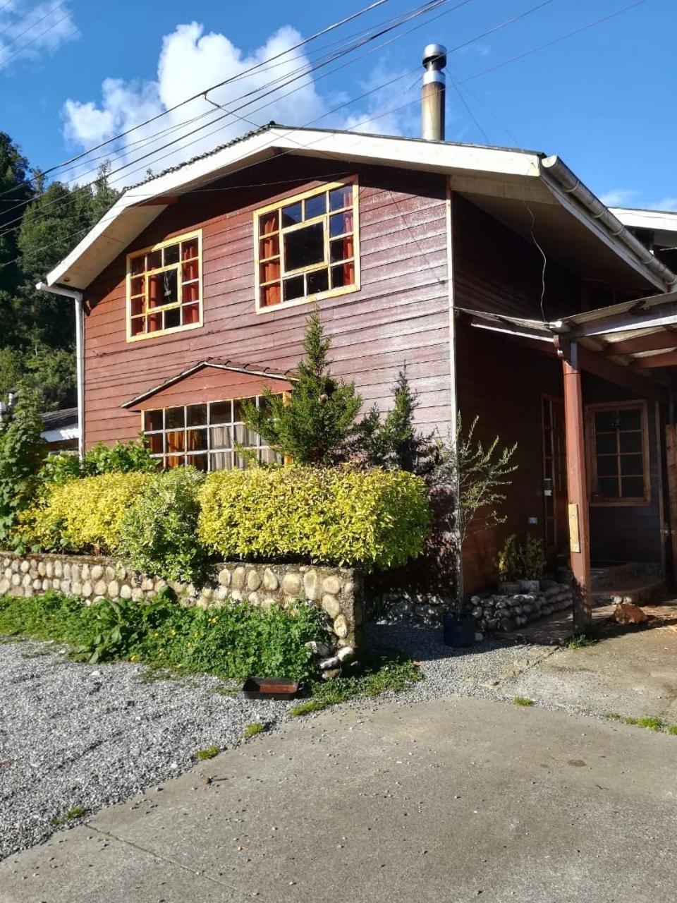 Auberge de jeunesse Profe Nelson à Puerto Cisnes Extérieur photo
