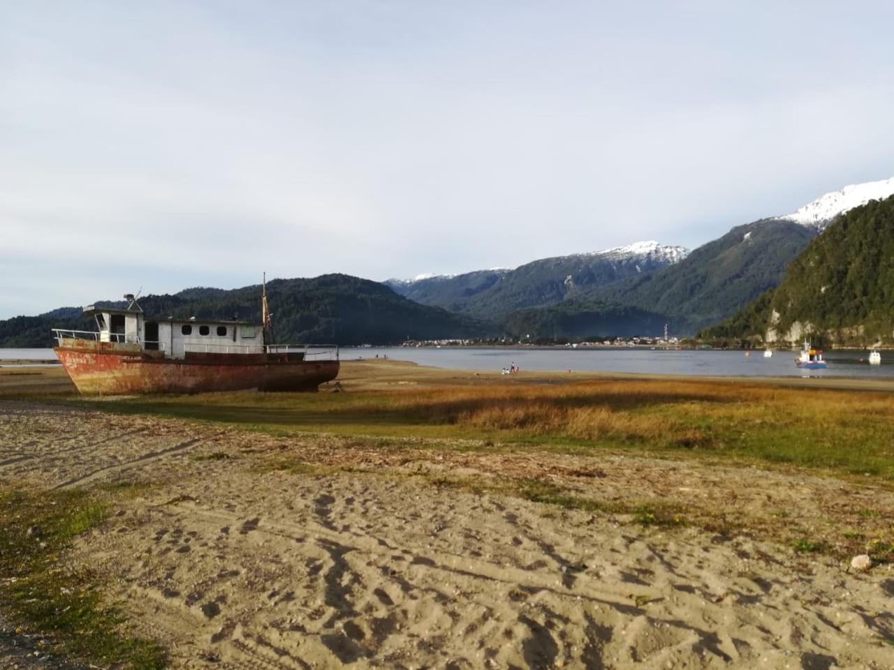 Auberge de jeunesse Profe Nelson à Puerto Cisnes Extérieur photo